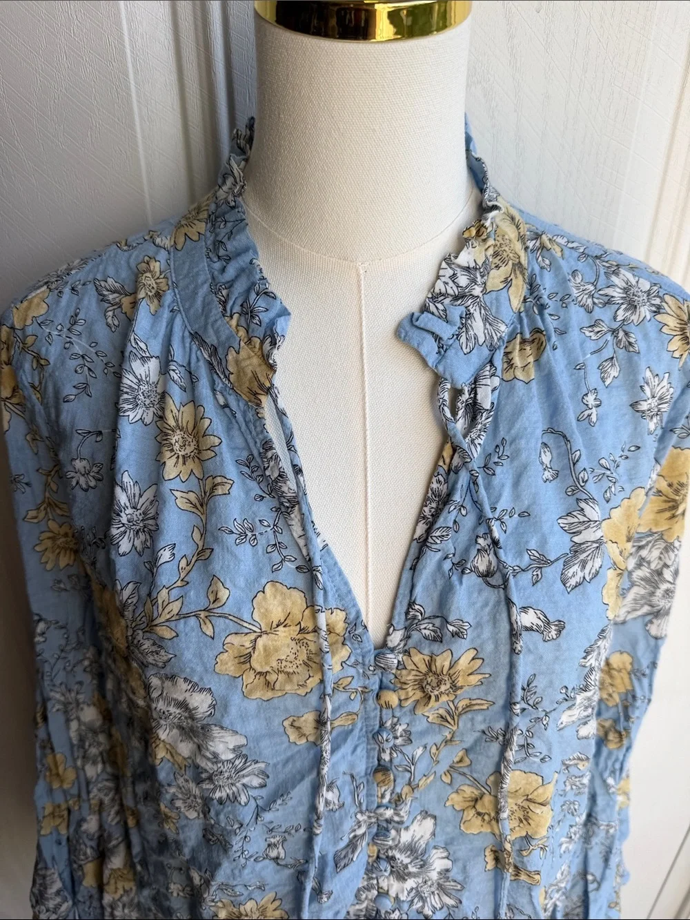 Umgee Boho Whimsical Blue Floral Flowy Tie-Neck Blouse Size Large - Picture 4 of 7